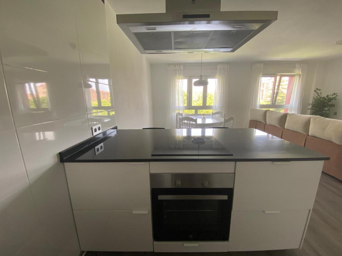 173A Amplio Apartamento Moderno Хихон Экстерьер фото